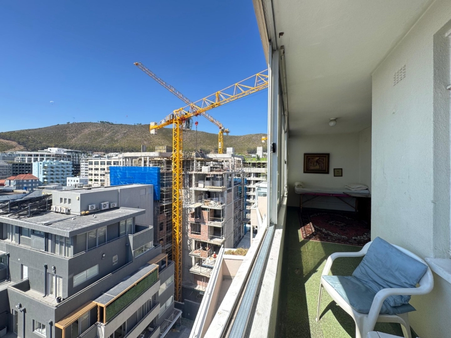 1 Bedroom Property for Sale in Sea Point Western Cape